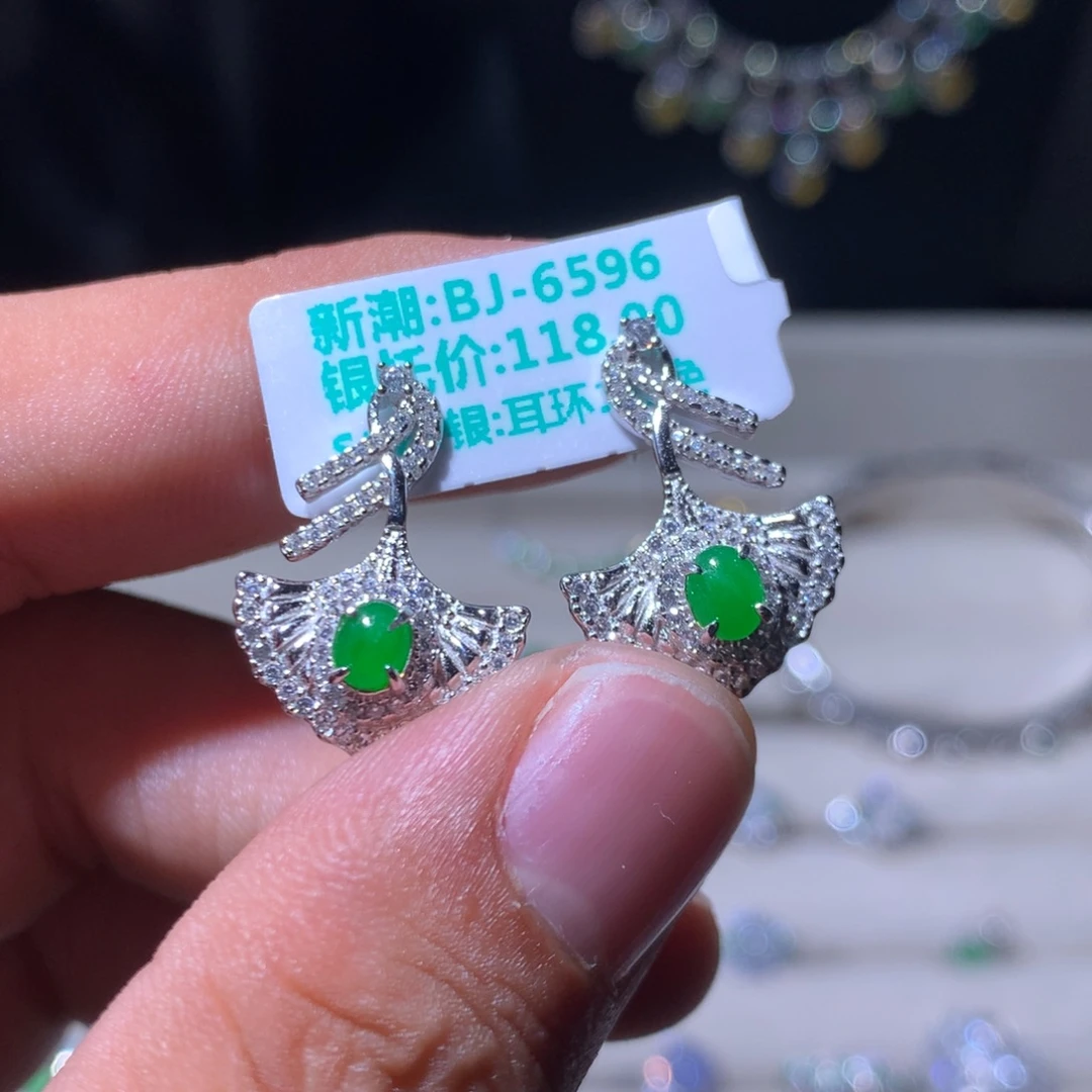 翡翠银S925镶嵌耳饰70