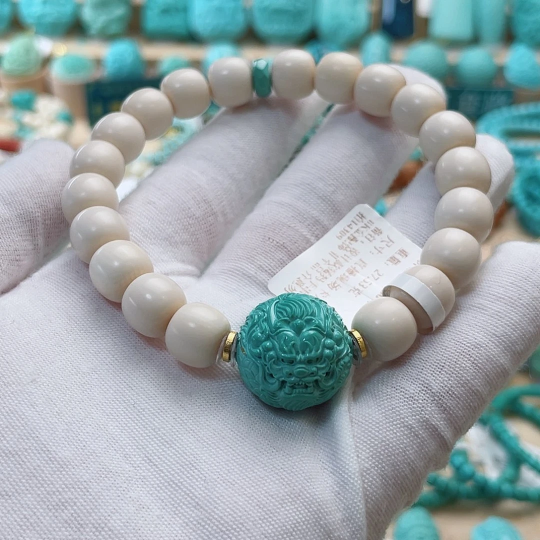 18K金镶嵌绿松石珠宝奇石