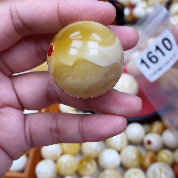 蜜蜡未镶嵌珠宝奇石35.5