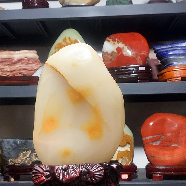 石材高24厘米宽14