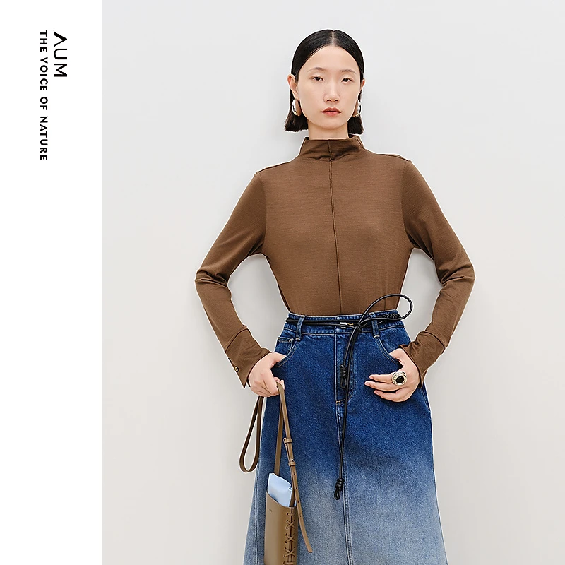 AUM春季新款设计师女士高领毛针织衫M1FZ11611