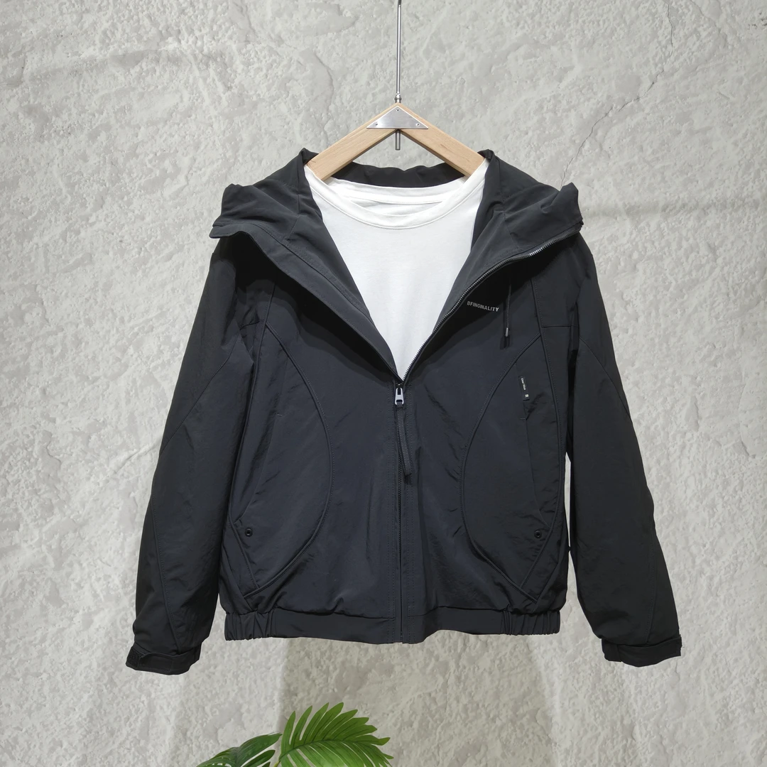 2025秋季新款连帽橡筋下摆不起球磨毛夹克外套简约运动黑色外套