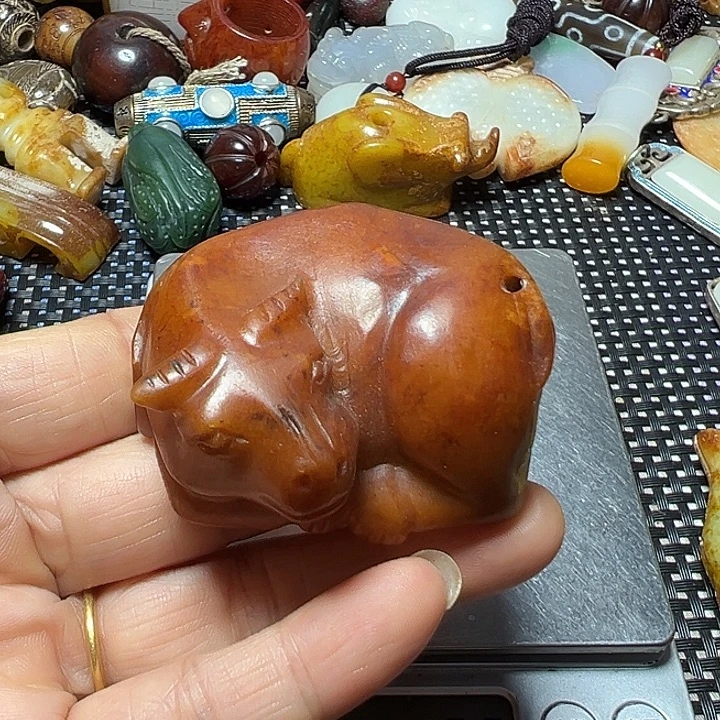 和田玉（糖玉）未镶嵌挂件