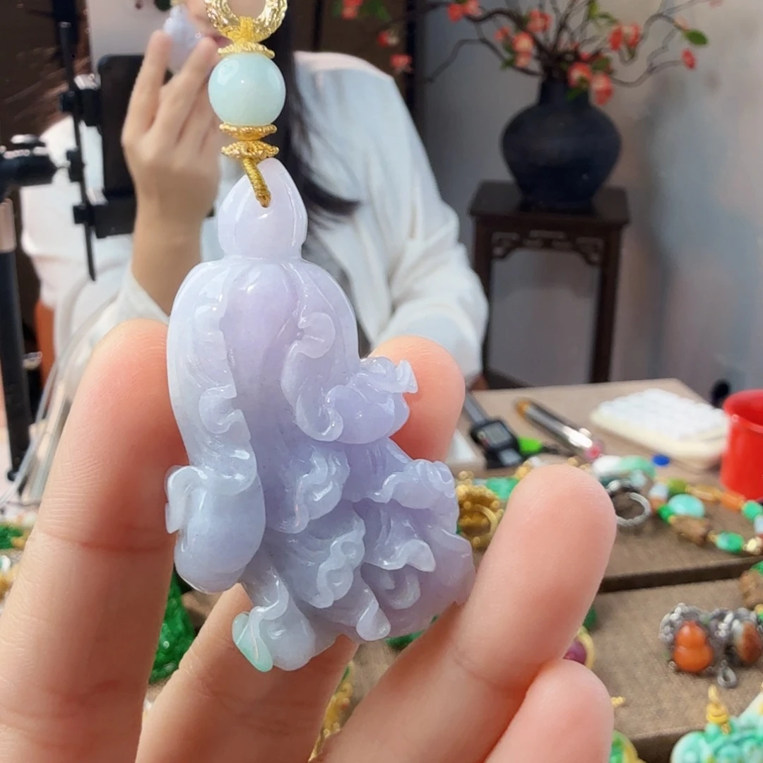 翡翠未镶嵌吊坠(赠链)