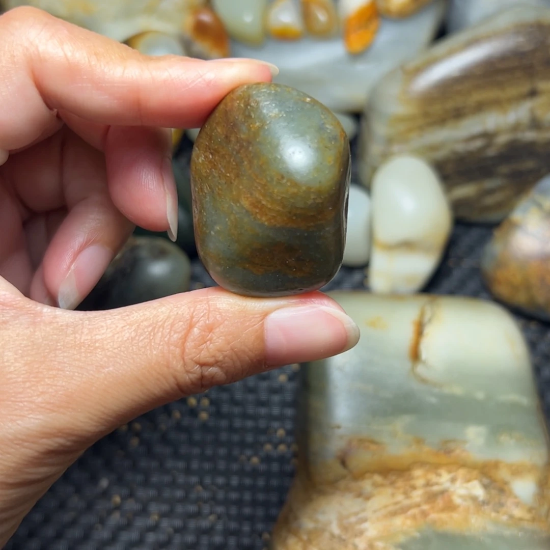 和田玉未镶嵌挂件95