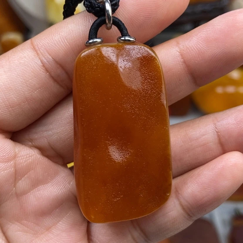 【闪购商品】琥珀颈饰未镶嵌