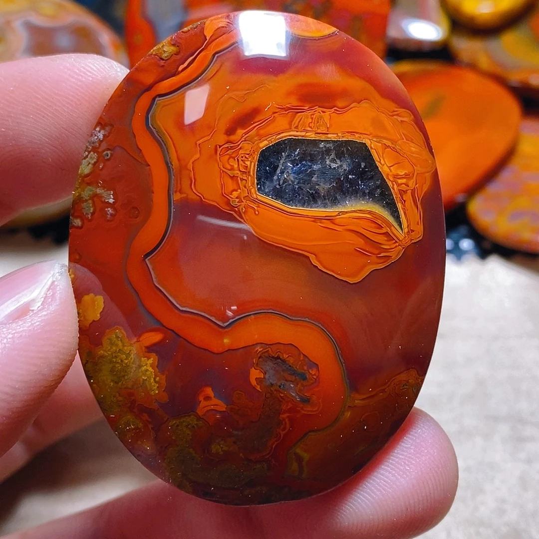 玛瑙/玉髓颈饰未镶嵌大****）