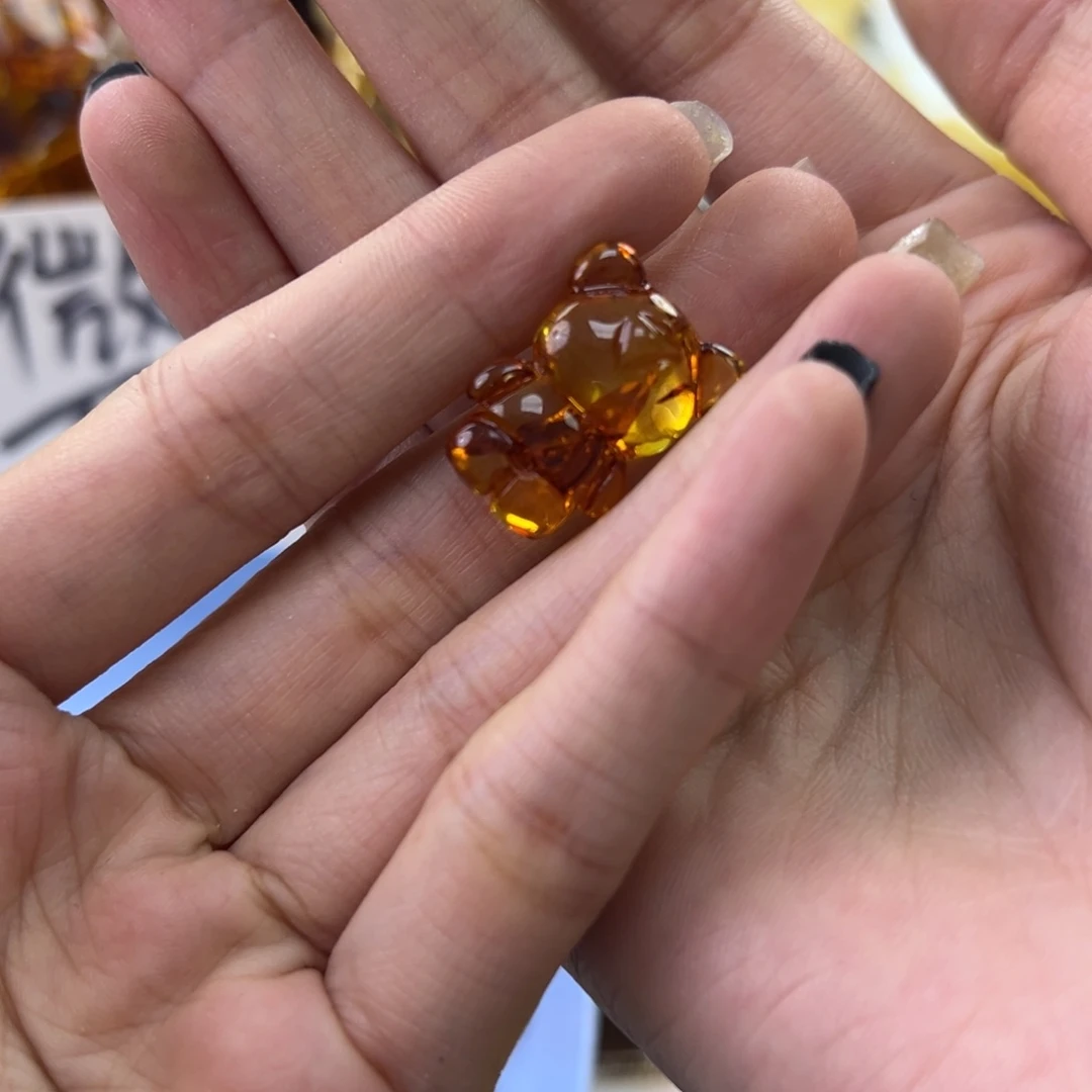 琥珀珠宝奇石未镶嵌