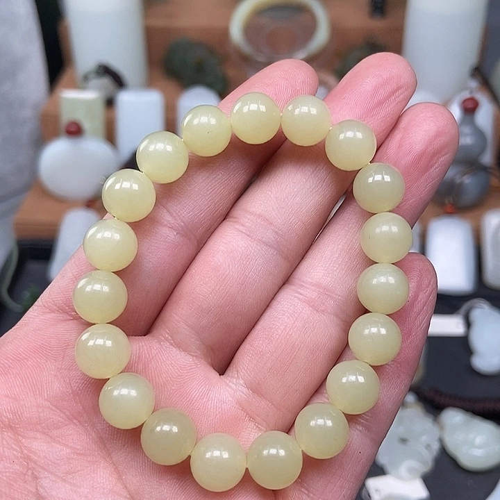 和田玉吊坠(赠链)未镶嵌红****z