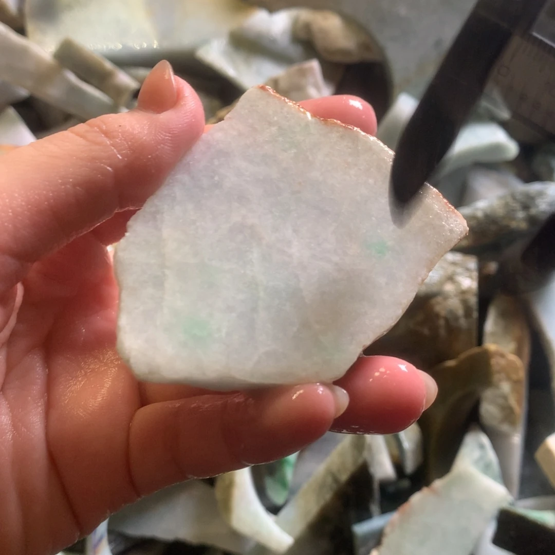 翡翠颈饰未镶嵌缅甸翡翠