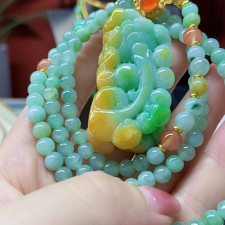 翡翠未镶嵌颈饰吊坠