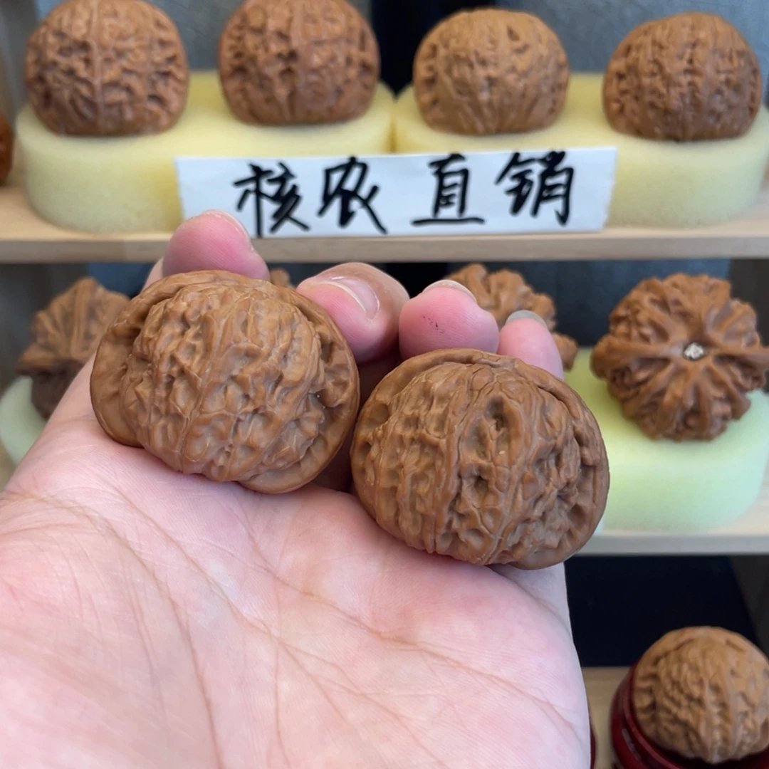 吊坠文玩核桃全品白狮子40
