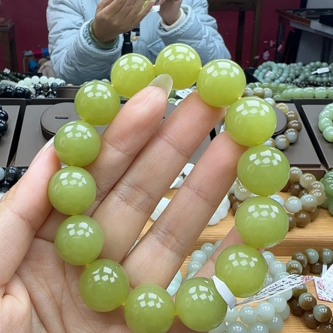 和田玉未镶嵌手串