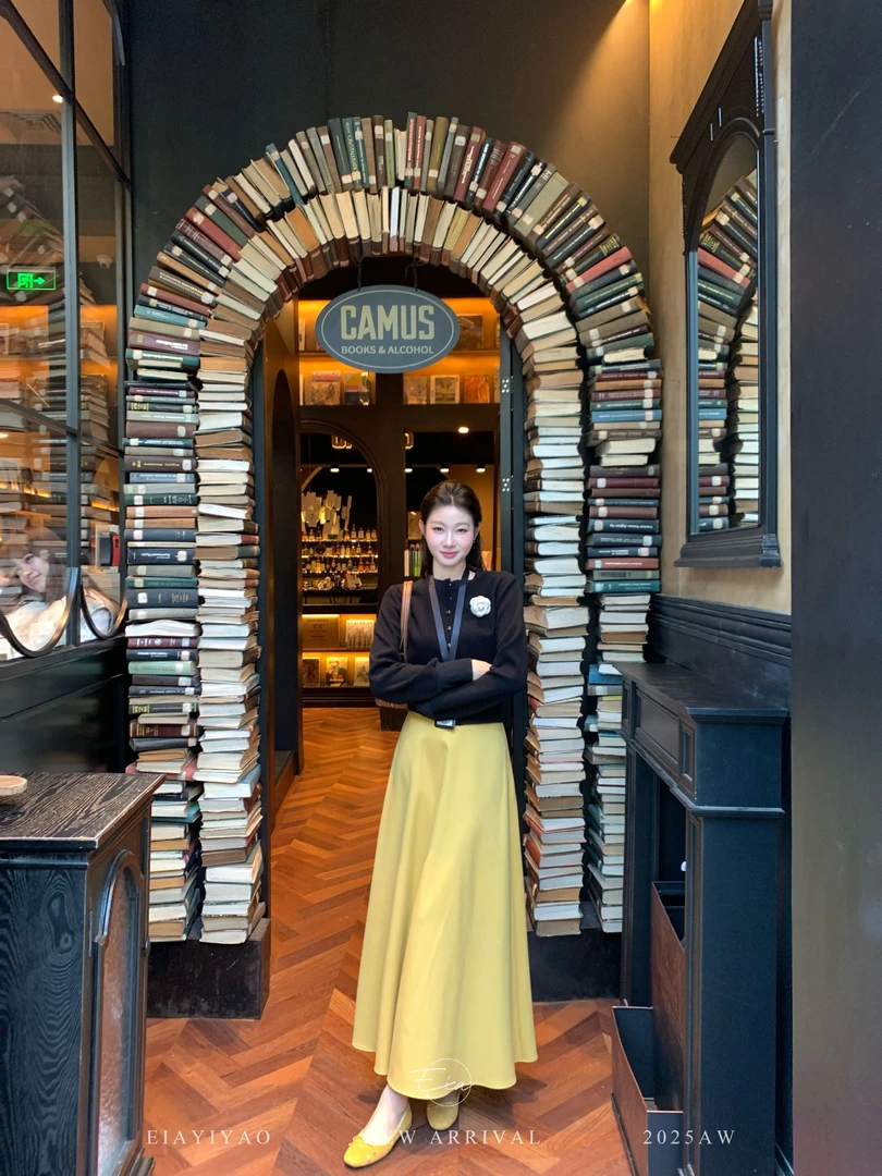 EIA一尧【新闻部实习生】气质减龄加绒卫衣外套+半裙显瘦明媚韩系冬