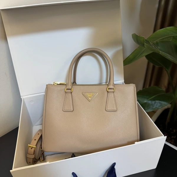 95新/普拉达/C8854349578/250808SW0025/包包