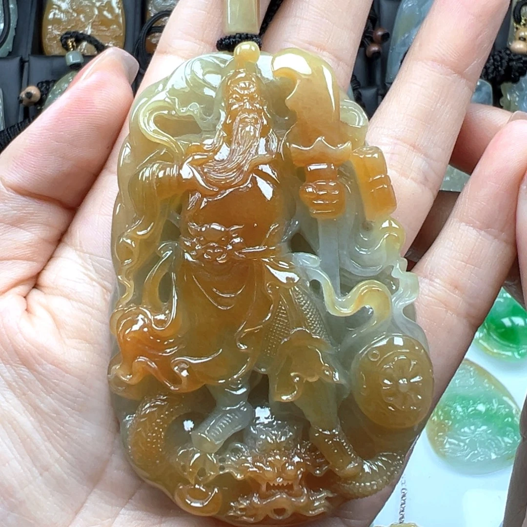 颈饰未镶嵌翡翠关二爷