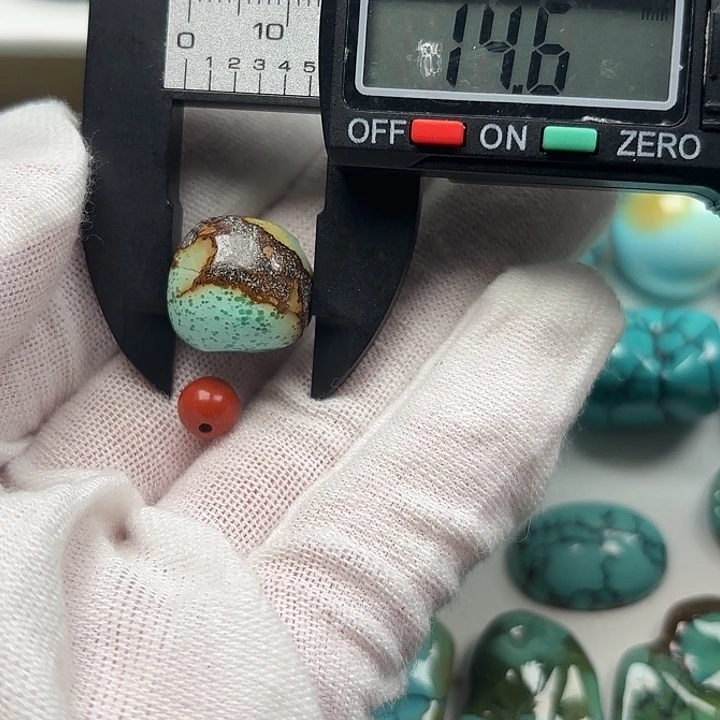 南红玛瑙未镶嵌珠宝奇石