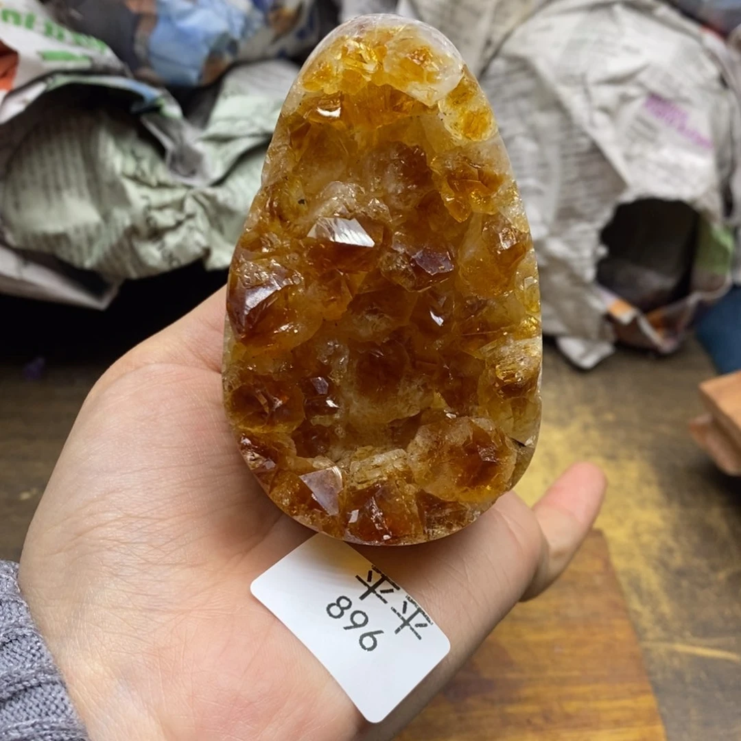 紫晶乌拉圭未镶嵌