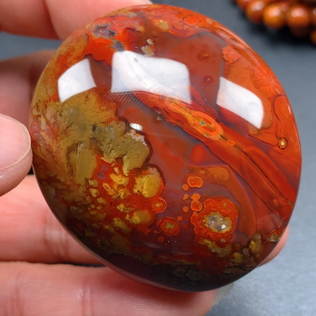 未镶嵌颈饰玛瑙/玉髓岁***?