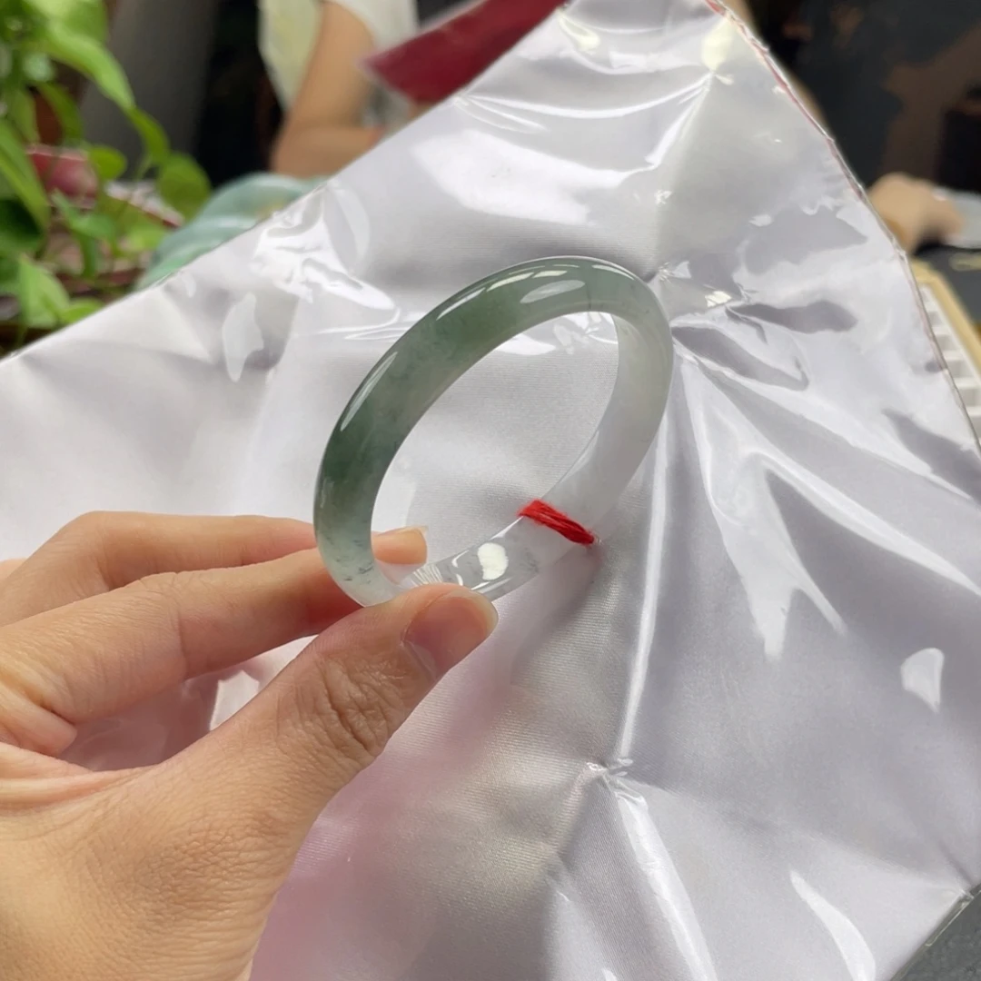 未镶嵌手镯翡翠51.8贵妃