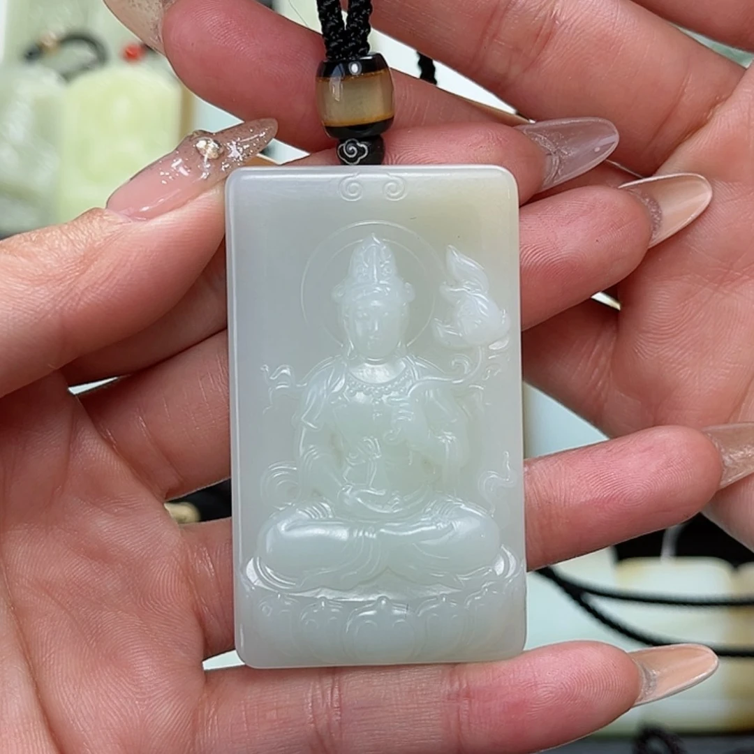 【闪购商品】颈饰未镶嵌和田玉青*