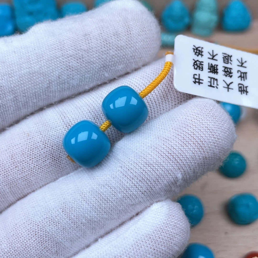 雅***y绿松石未镶嵌颈饰