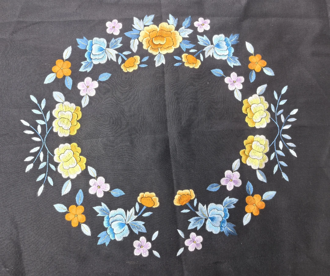 新中式服装配饰手工刺绣精品