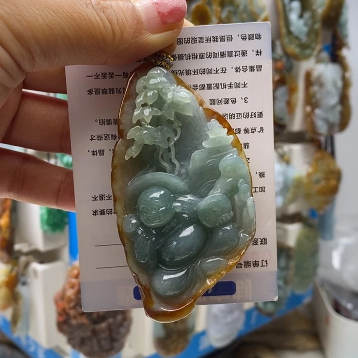 槐***子翡翠未镶嵌颈饰佛