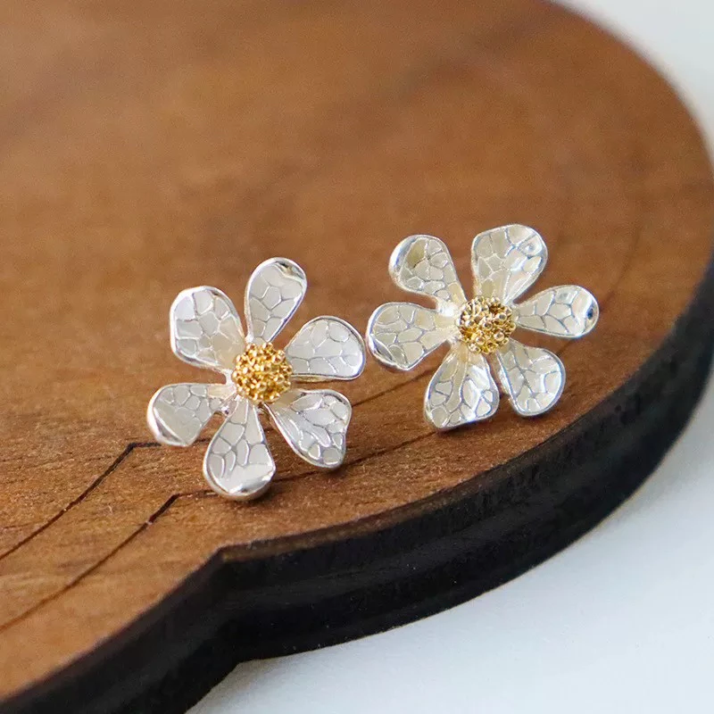 铜合金耳饰 森系温柔甜美立体银色拉丝小雏菊无耳洞耳夹/耳钉