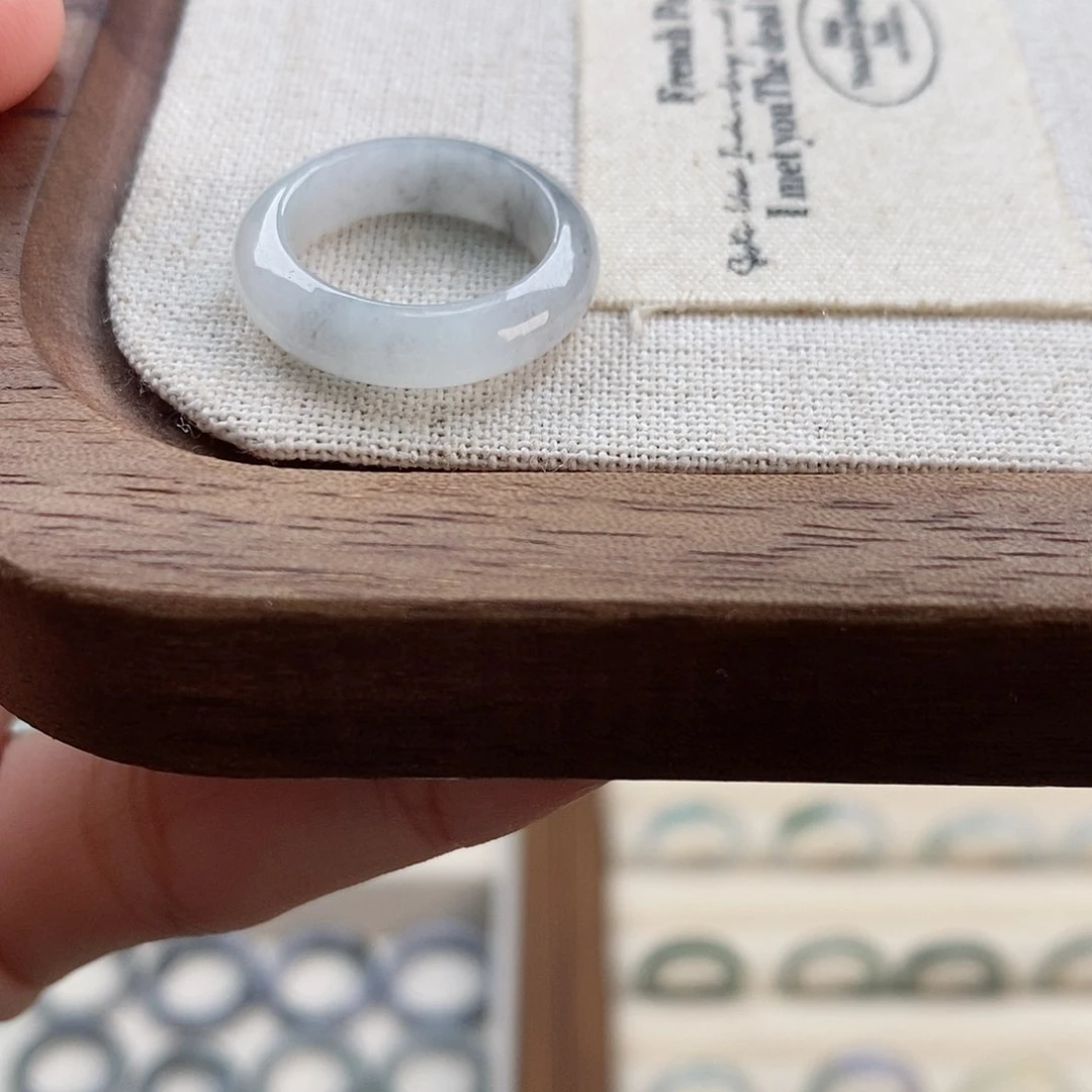 翡翠戒指未镶嵌1号 港码8圈 福利