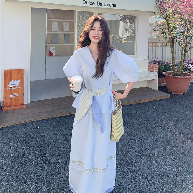 蓝色温柔系穿搭法式泡泡袖上衣套装女夏新款显瘦气质半身裙两件套