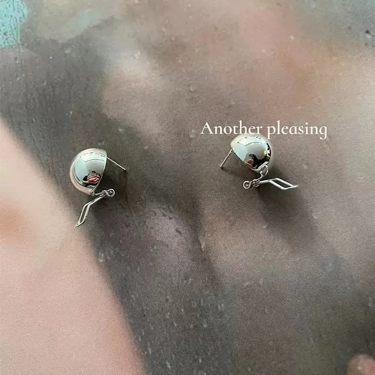钛钢耳饰 恰到好处的高级~百搭手工小圆球耳钉精致简约时尚百搭