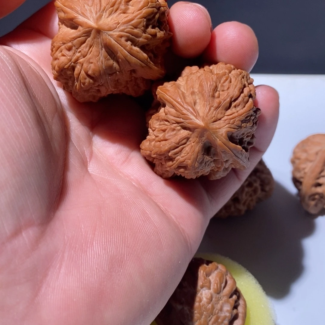 S***y吊坠文玩核桃平谷奥迪文玩核桃