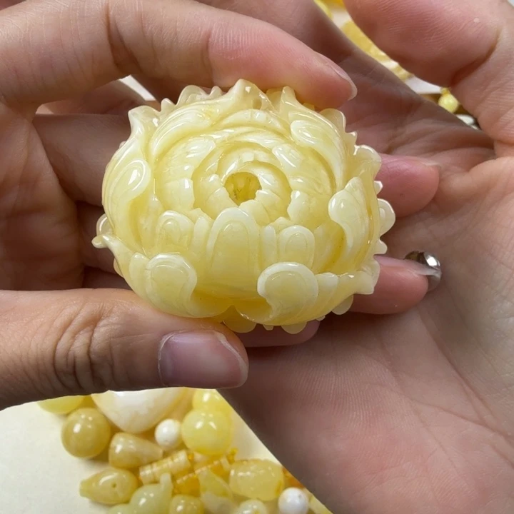 未镶嵌颈饰琥珀琥珀蜜蜡