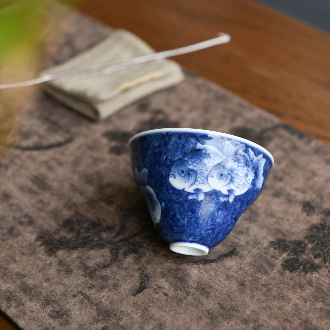 景德镇雨后湛蓝蓝地金玉满堂金鱼葫芦杯口径8.2高5.5容量120