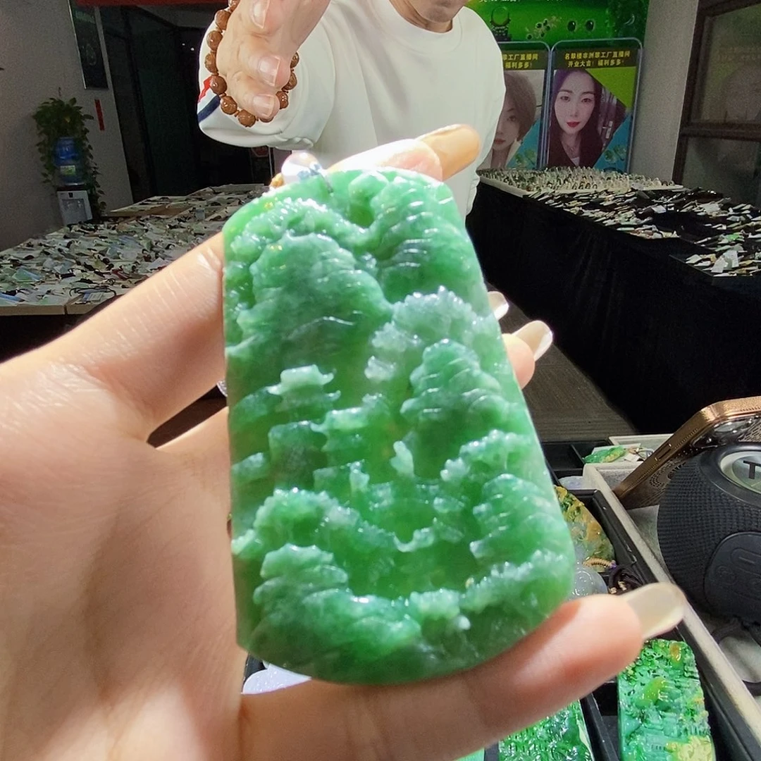 颈饰未镶嵌翡翠翡翠