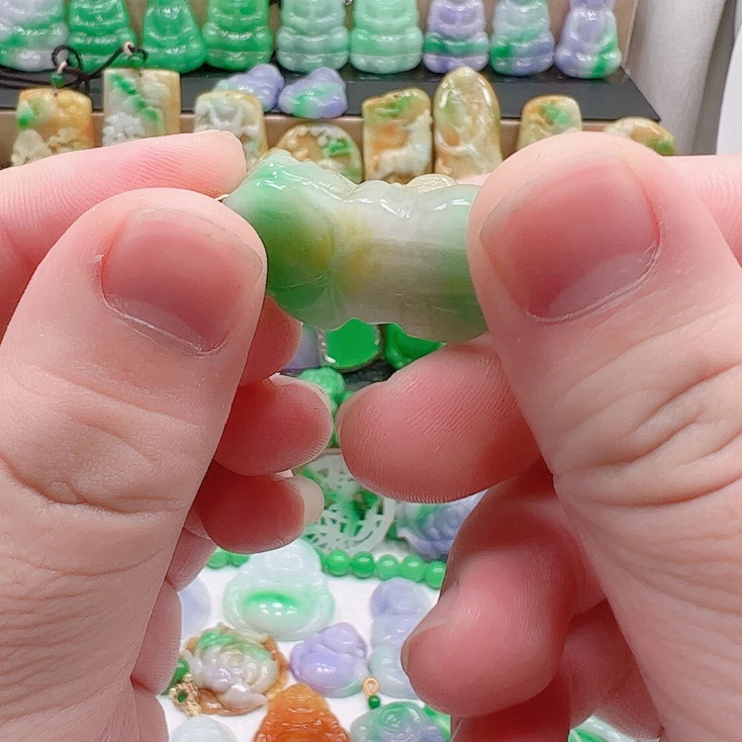 翡翠银S925镶嵌吊坠(赠链)