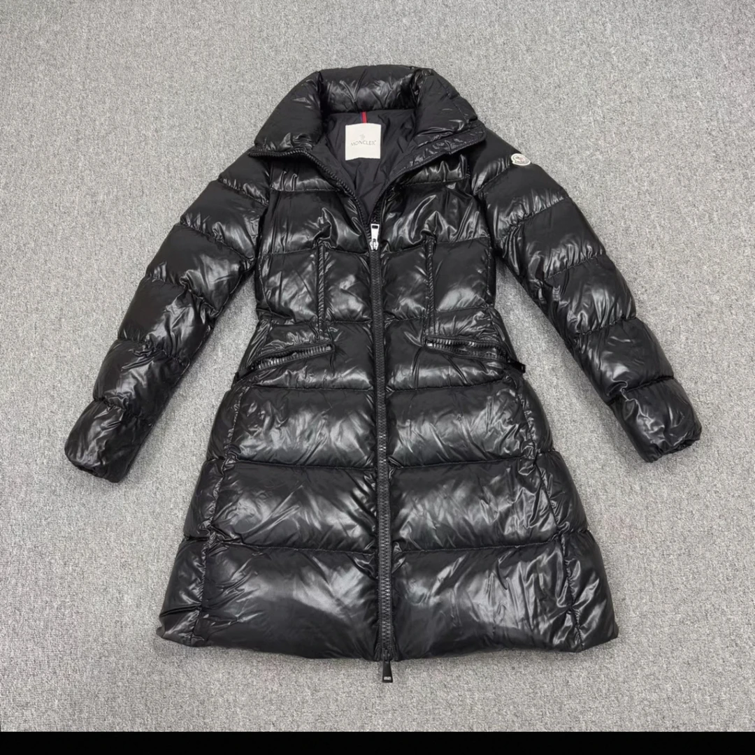 95新 MONCLER 蒙口经典黑色羽绒服女款外套/bb347女装