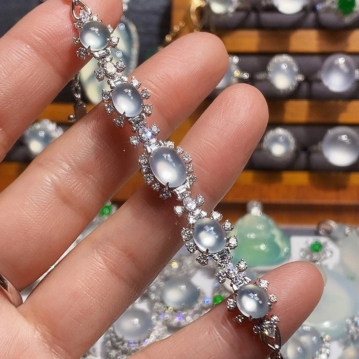 18K金镶嵌手链翡翠