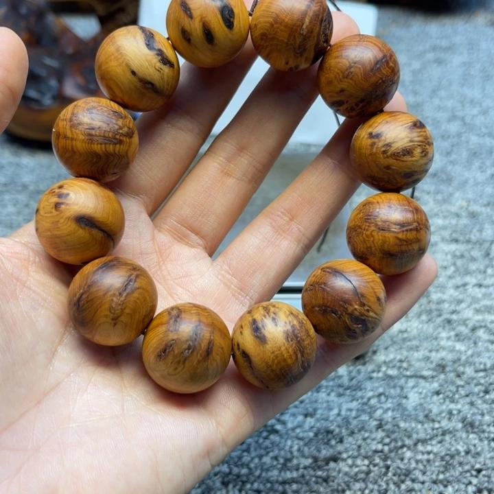 柏木（崖柏）瑕疵95