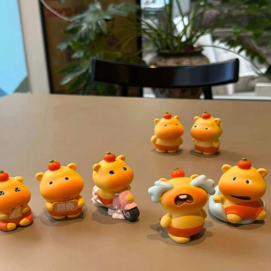 可爱水豚噜噜摆件手办公仔周边玩偶生日礼物创意装饰摆件伴手礼