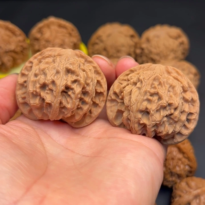 文玩核桃吊坠苹果45