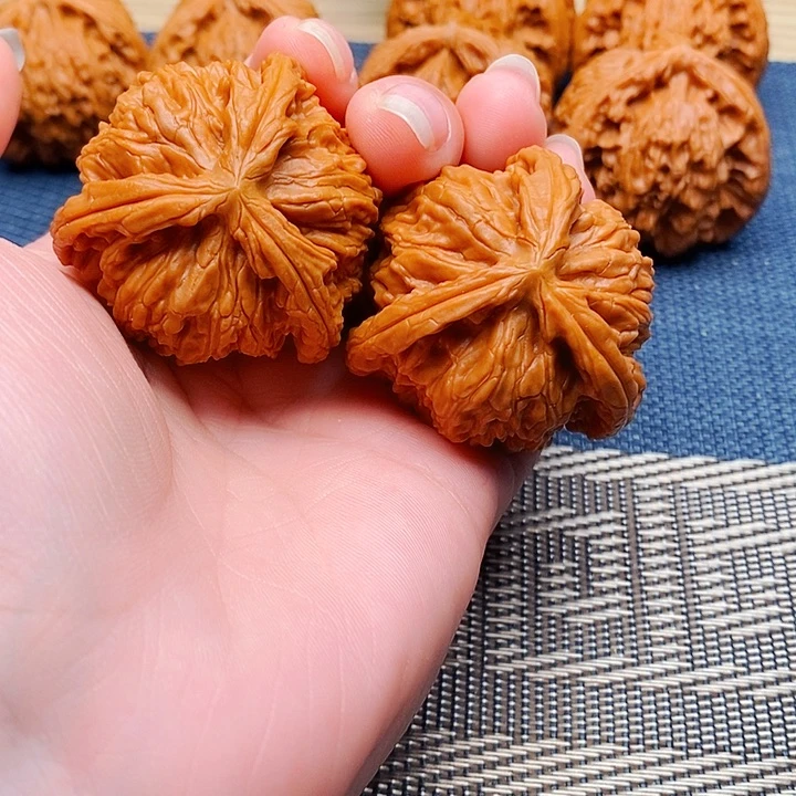 满***礼文玩核桃吊坠三棱