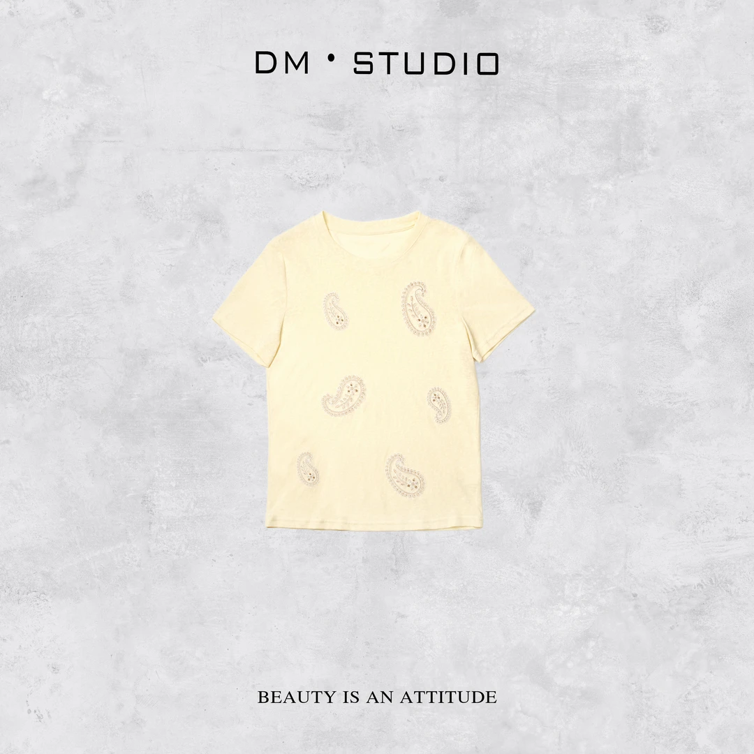 －DM•STUDIO/夏日清凉减龄个性刺绣腰果花圆领短袖上衣T恤（82516）