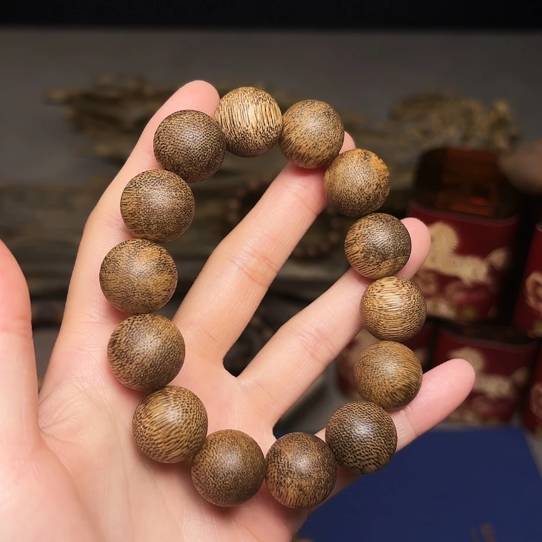 沉香手串越南芽庄黄棋楠虫漏料1.6
