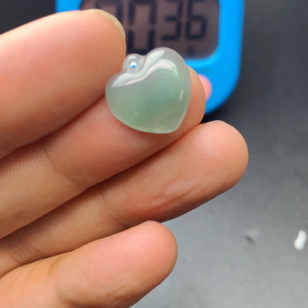 翡翠未镶嵌颈饰翡翠首饰和翡翠珠宝