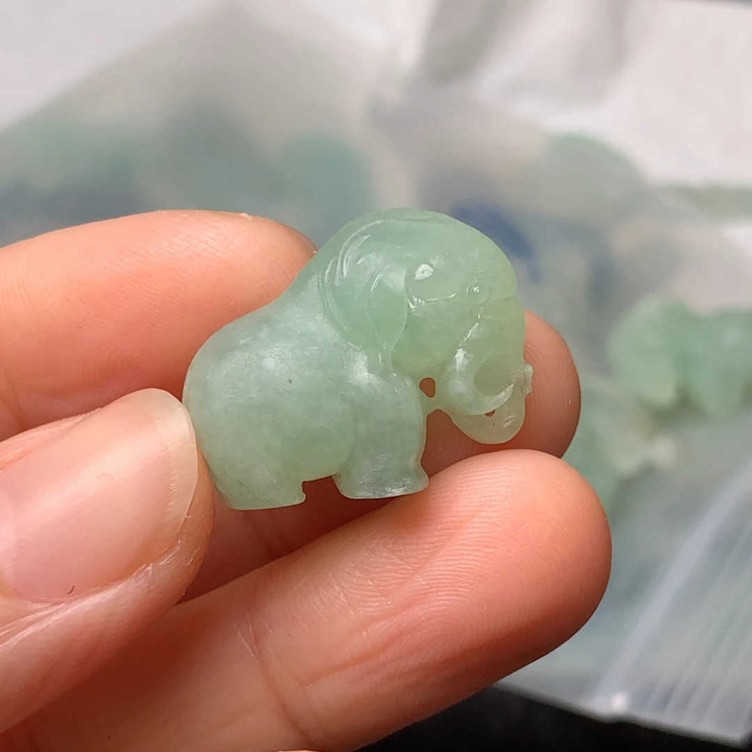 M***o定制翡翠未镶嵌翡翠