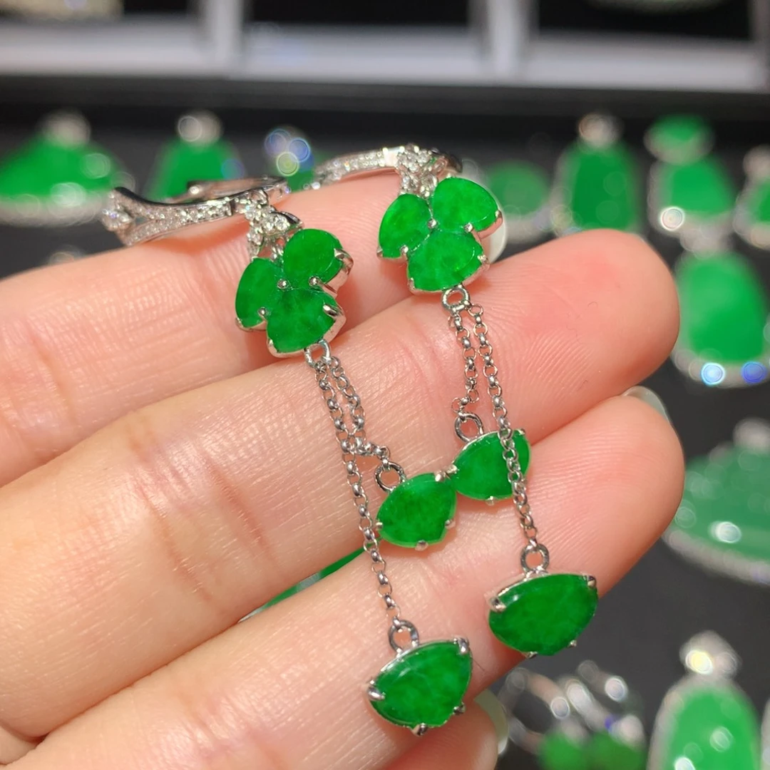 翡翠颈饰18K金镶嵌翡翠耳包