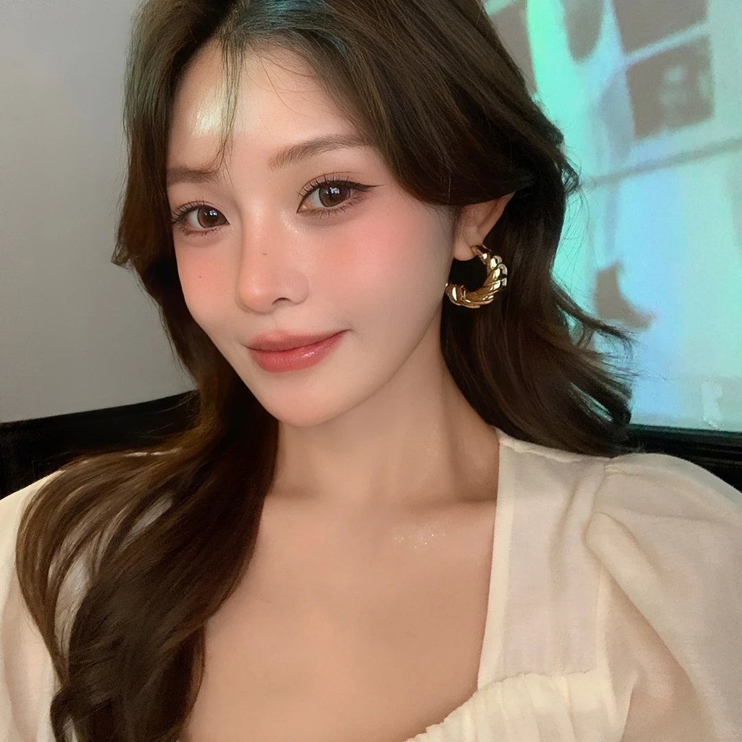 铁合金耳饰 麻花C形耳环高级感气质金属耳钉牛角包耳环半圆耳饰