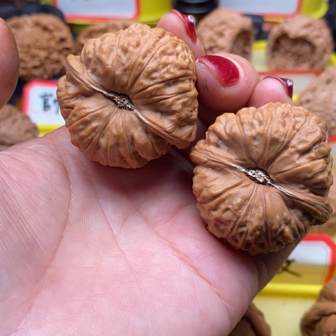 ＂***＂文玩核桃把件南瓜